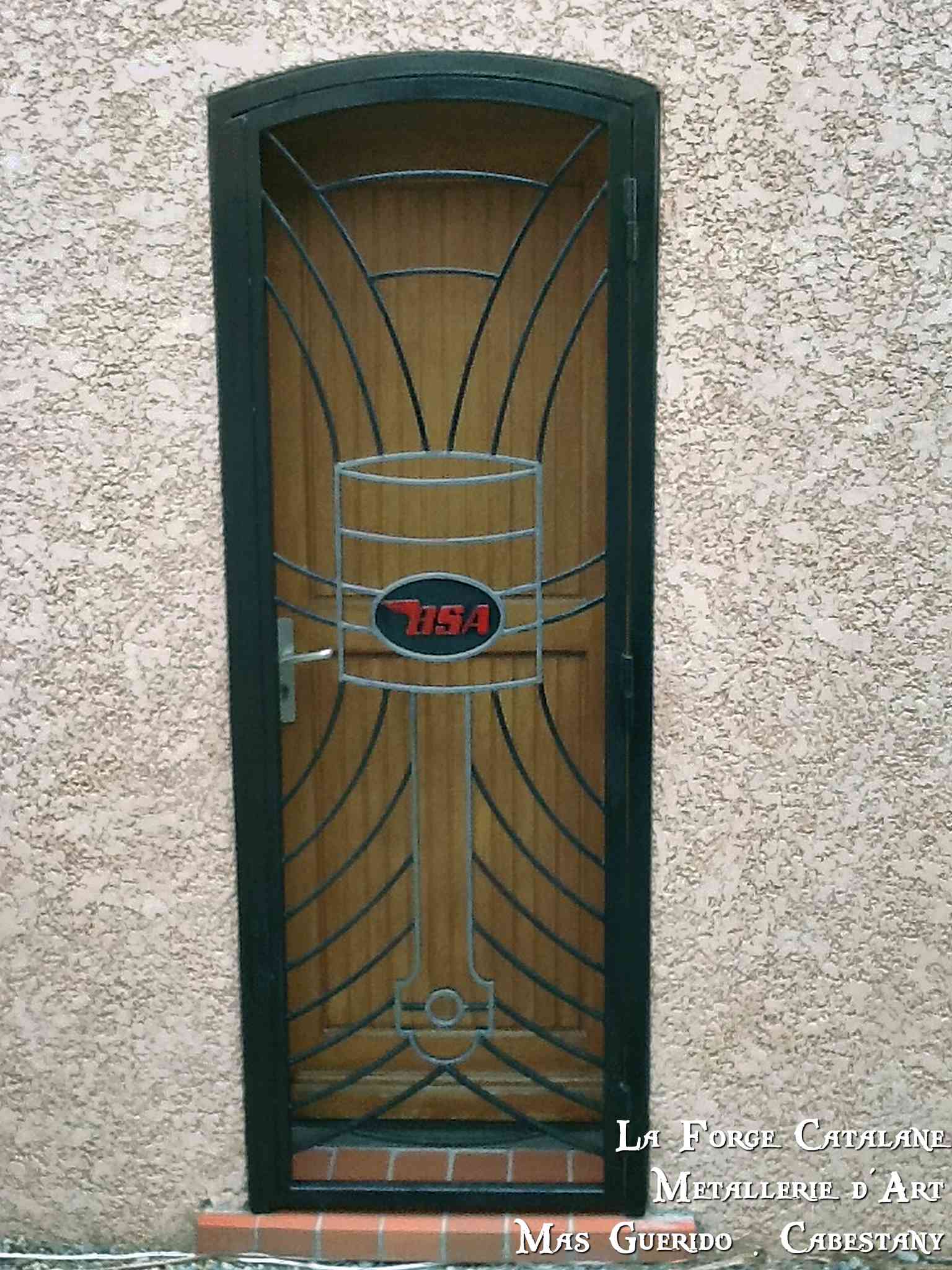 grille piston decoupe laser forge catalane.jpg